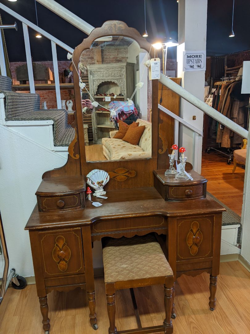 Scalloped Wood Antique Vanity