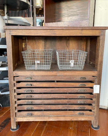 Reclaimed Wood Type Cabinet