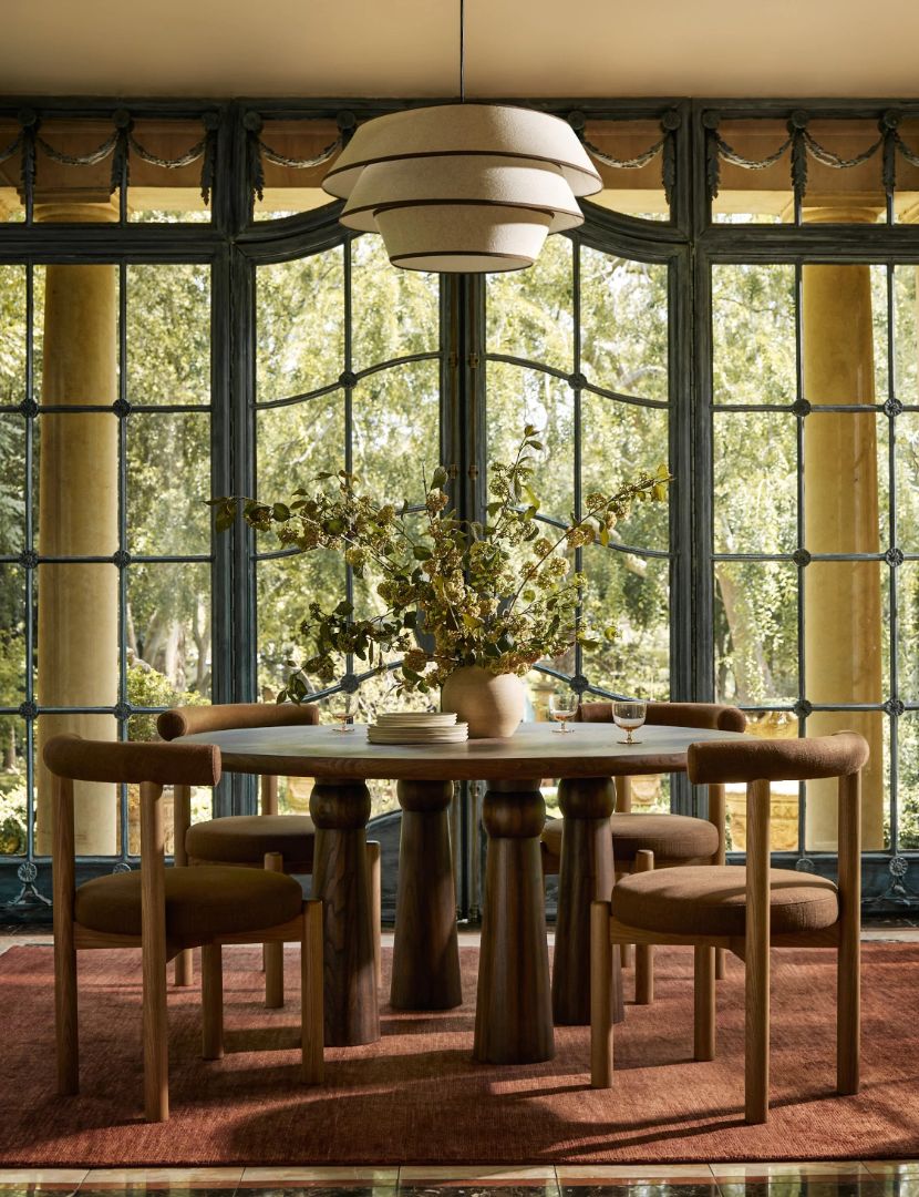 Round Lulu and Georgia Dining Table
