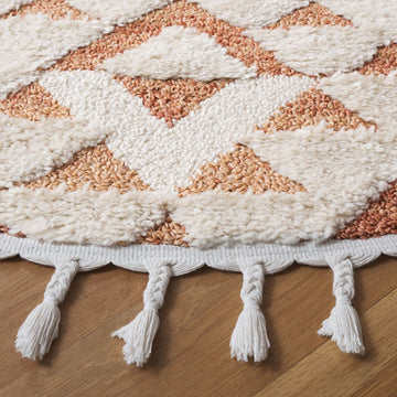 5'3" Round Ivory/Brick Safavieh Shag Rug